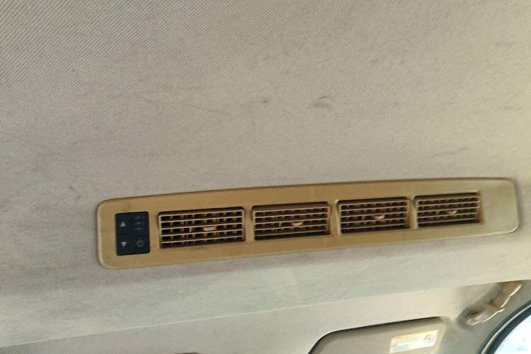 Used Wuling Hongguang 2014 1.5L S Luxury Model Headliner