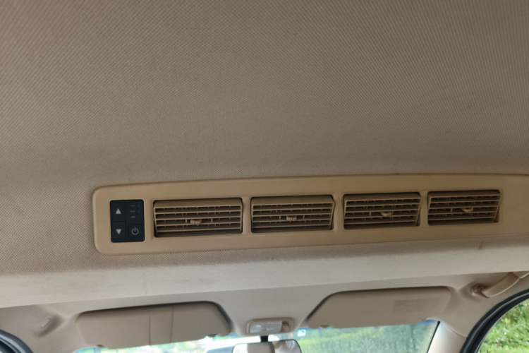 Used Wuling Hongguang 2014 1.5L S Comfort Model Headliner