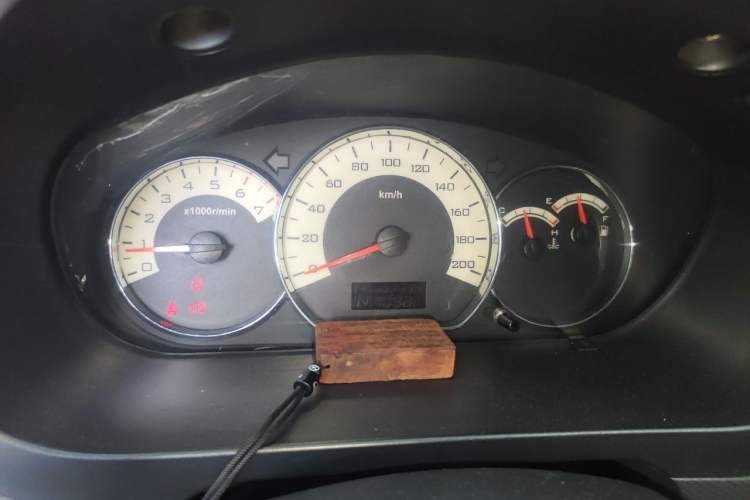 Used Wuling Hongguang 2014 1.5L S Automatic Luxury Model Instrument Cluster