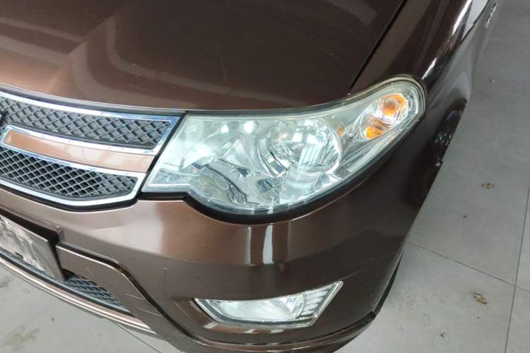Used Wuling Hongguang 2014 1.5L S Standard Version Left Front Headlight
