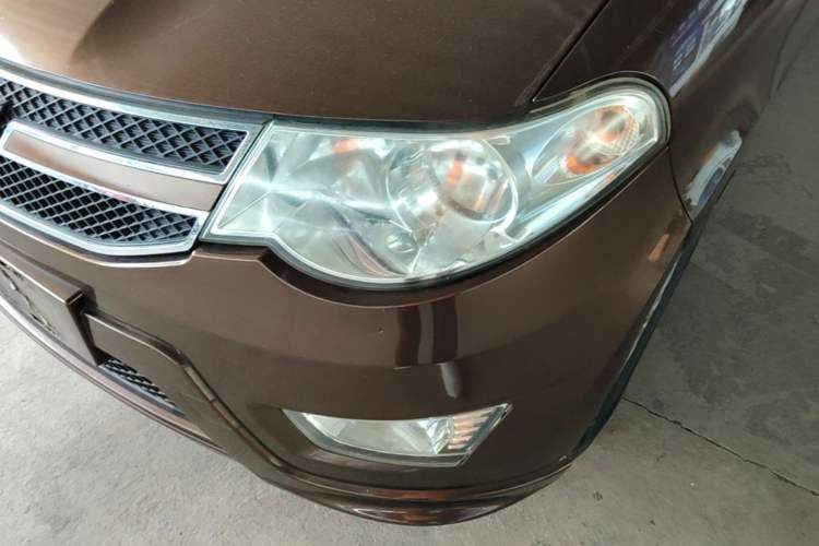 Used Wuling Hongguang 2014 1.5L S Standard Version Left Front Headlight