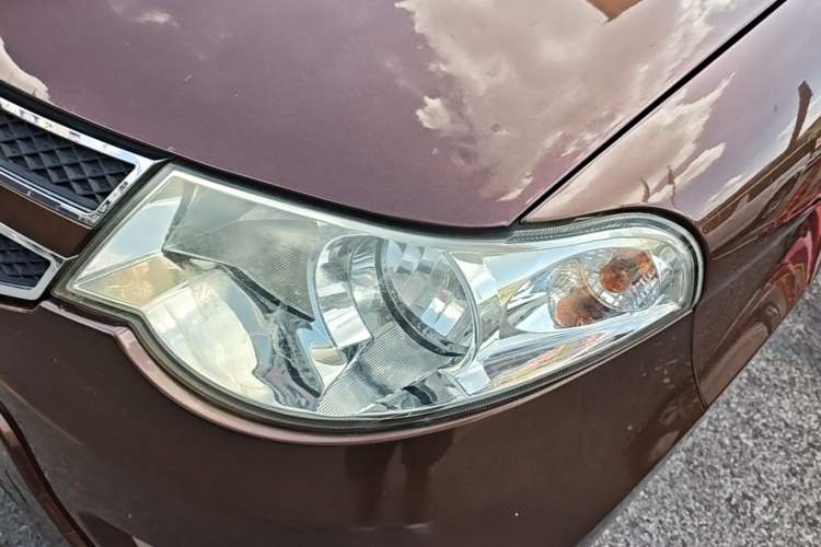 Used Wuling Hongguang 2014 1.2L S Standard Version China IV Standard Left Front Headlight