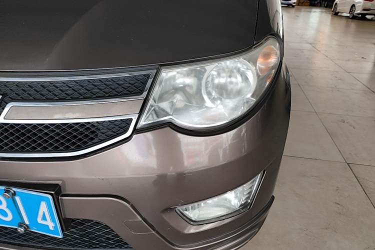 Used Wuling Hongguang 2014 1.5L S Standard Version Left Front Headlight
