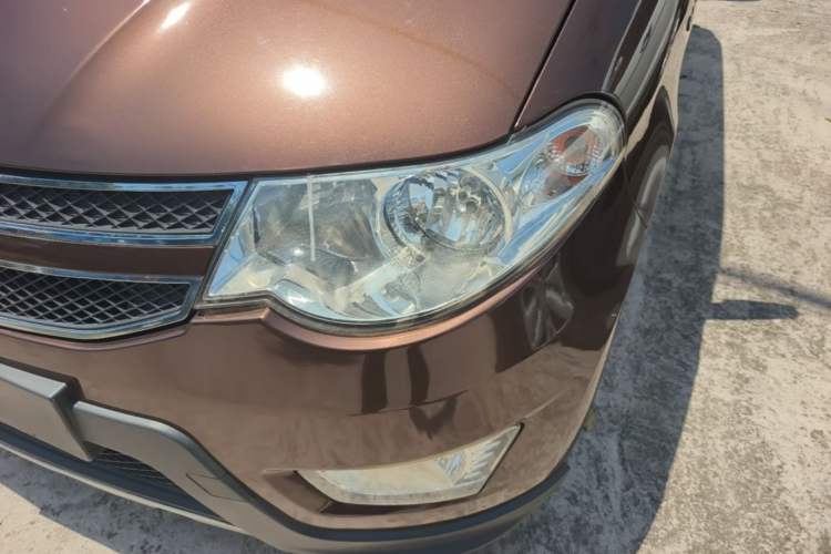 Used Wuling Hongguang 2014 1.5L S Comfort Model Left Front Headlight