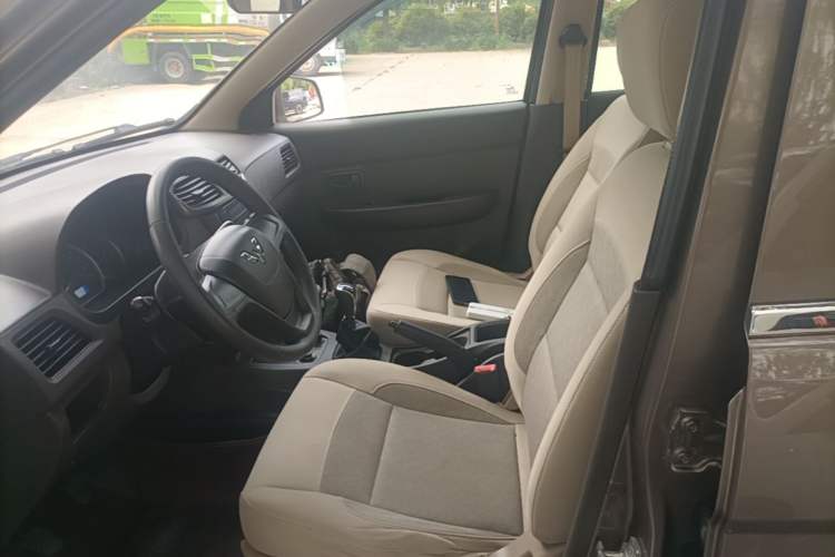 Used Wuling Hongguang 2014 1.5L S Standard Version Left Front Seat