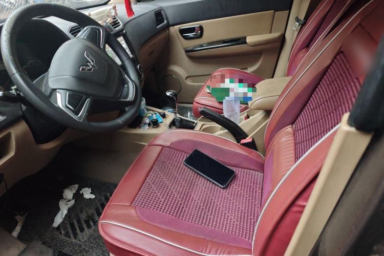 Used Wuling Hongguang 2014 1.2L S Comfort Model China IV Left Front Seat