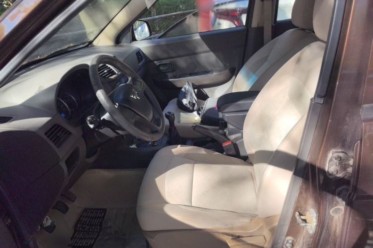 Used Wuling Hongguang 2014 1.5L S Standard Version Left Front Seat