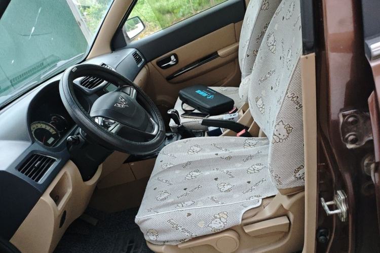 Used Wuling Hongguang 2014 1.5L S Luxury Model Left Front Seat