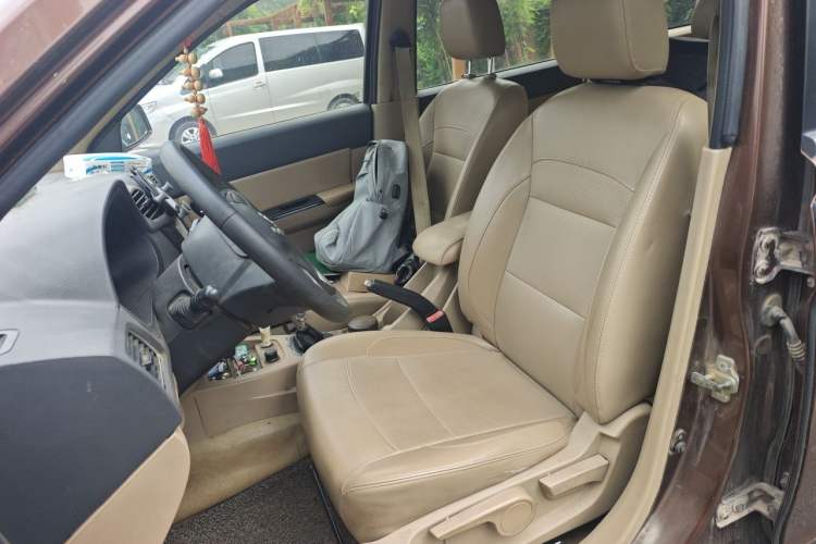 Used Wuling Hongguang 2014 1.5L S Comfort Model Left Front Seat