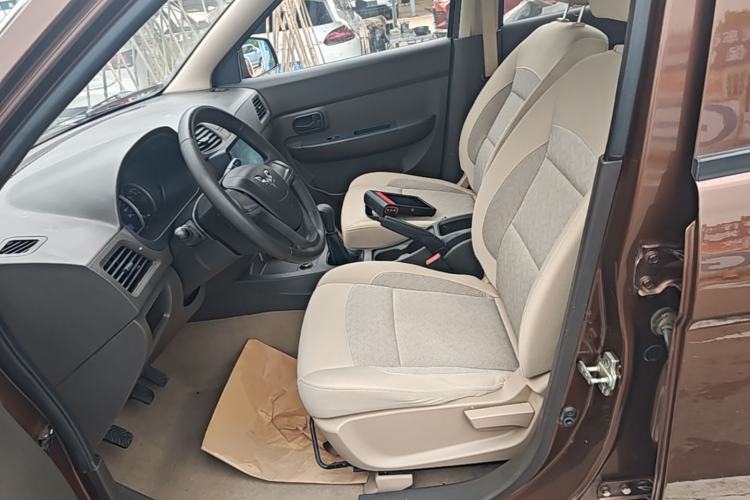 Used Wuling Hongguang 2014 1.5L S Standard Version Left Front Seat