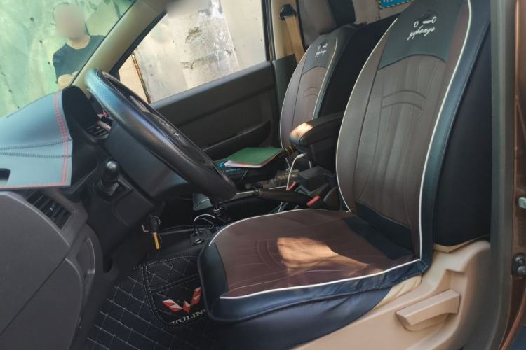 Used Wuling Hongguang 2014 1.5L S Standard Version Left Front Seat