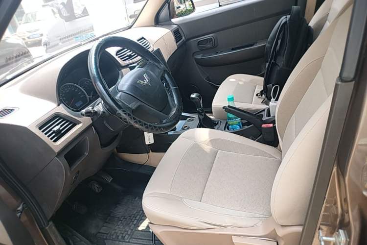 Used Wuling Hongguang 2014 1.5L S Standard Version Left Front Seat