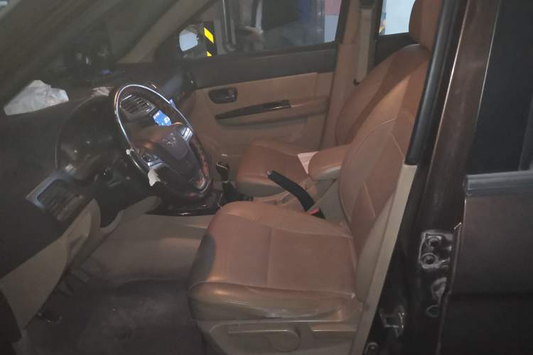 Used Wuling Hongguang 2014 1.5L S Luxury Model Left Front Seat