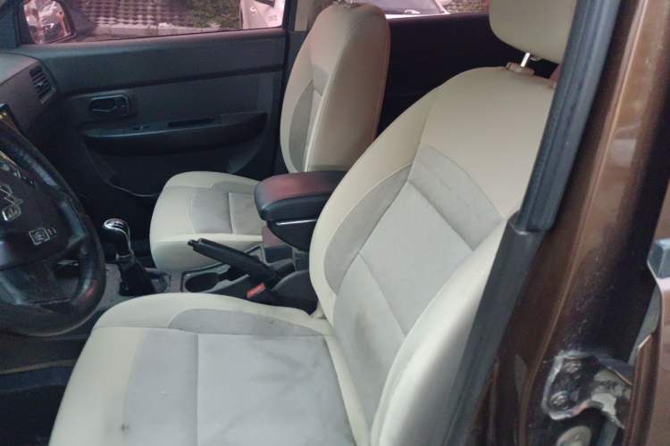 Used Wuling Hongguang 2014 1.5L S Automatic Comfort Edition Left Front Seat