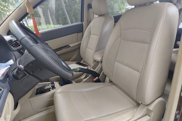 Used Wuling Hongguang 2014 1.5L S Comfort Model Left Front Seat