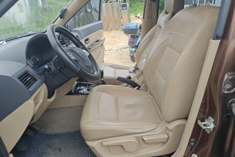 Used Wuling Hongguang 2014 1.5L S Comfort Model Left Front Seat