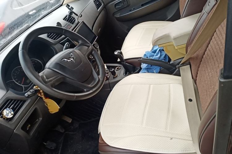 Used Wuling Hongguang 2014 1.5L S Standard Version Left Front Seat