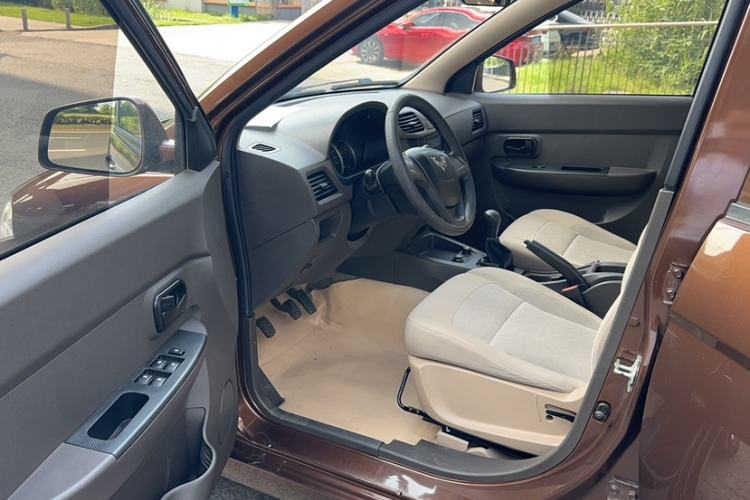 Used Wuling Hongguang 2014 1.5L S Standard Version Left Front Seat