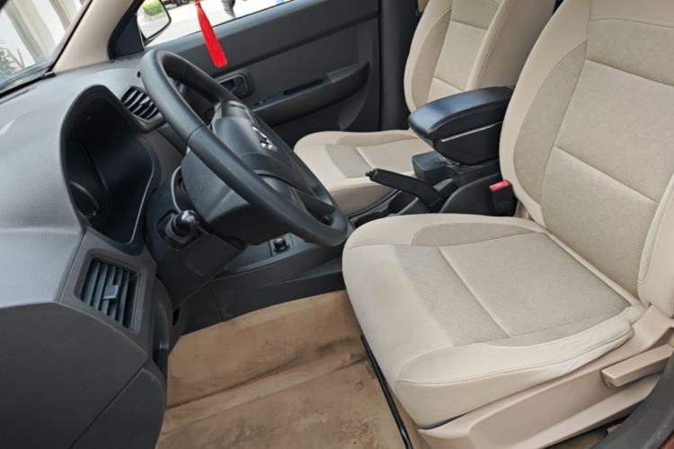 Used Wuling Hongguang 2014 1.5L S Standard Version Left Front Seat