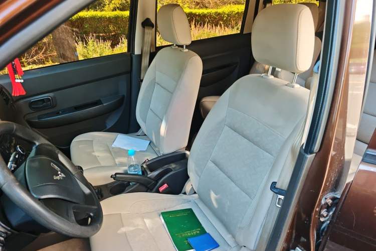 Used Wuling Hongguang 2014 1.2L S Standard Version China IV Standard Left Front Seat