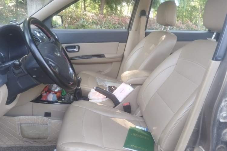 Used Wuling Hongguang 2014 1.5L S Luxury Model Left Front Seat
