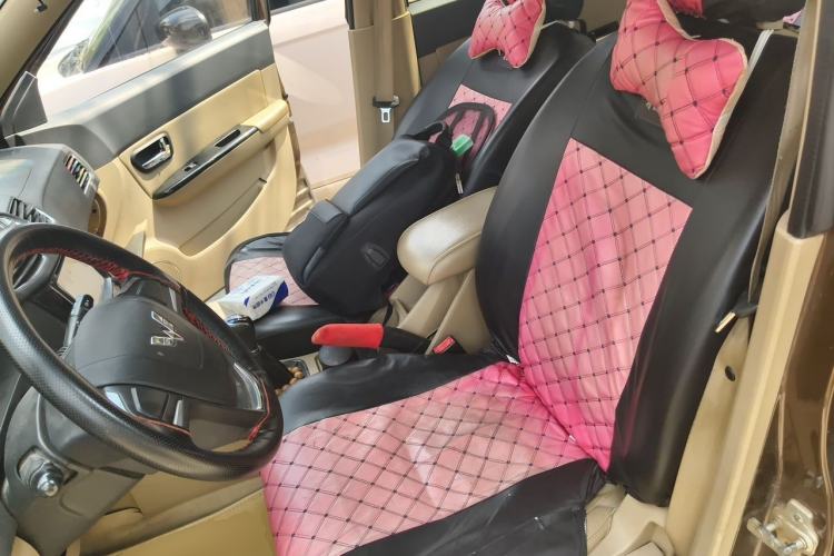 Used Wuling Hongguang 2014 1.5L S Comfort Model Left Front Seat
