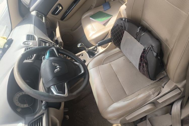 Used Wuling Hongguang 2014 1.2L S Comfort Model China IV Left Front Seat