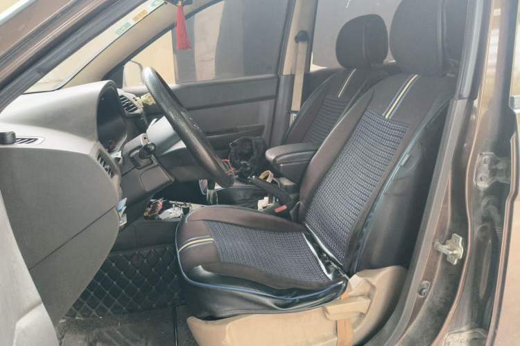 Used Wuling Hongguang 2014 1.5L S Standard Version Left Front Seat