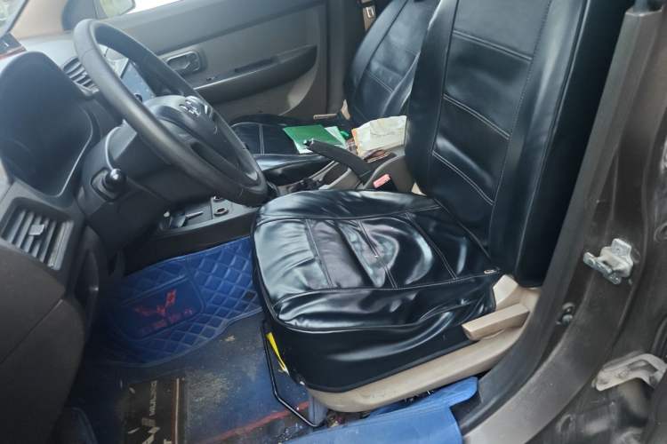 Used Wuling Hongguang 2014 1.5L S Standard Version Left Front Seat
