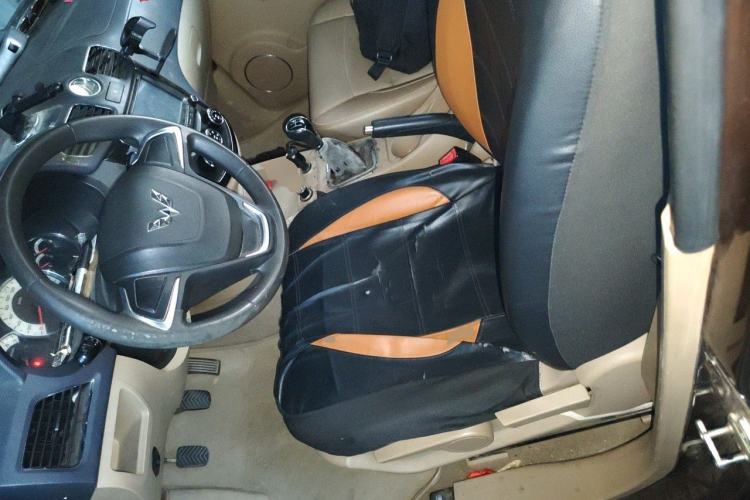 Used Wuling Hongguang 2014 1.5L S Comfort Model Left Front Seat