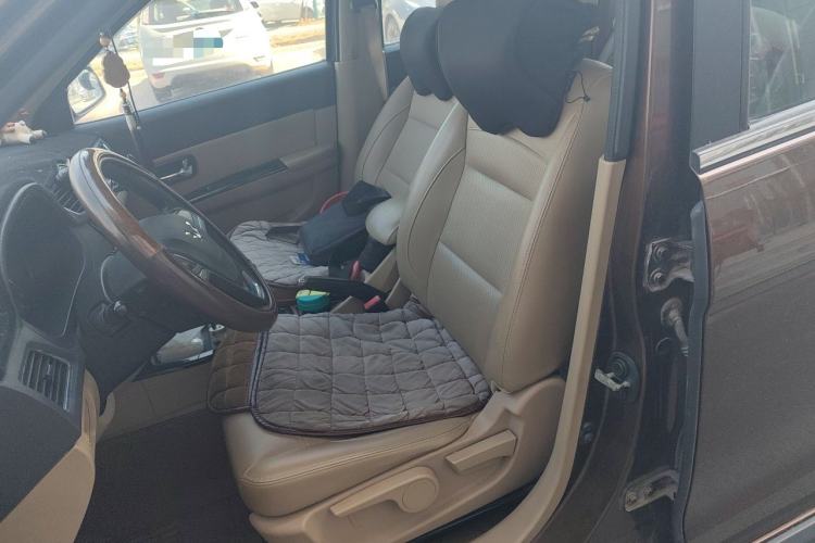 Used Wuling Hongguang 2014 1.5L S Luxury Model Left Front Seat