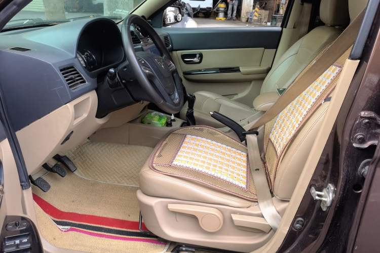Used Wuling Hongguang 2014 1.5L S Comfort Model Left Front Seat