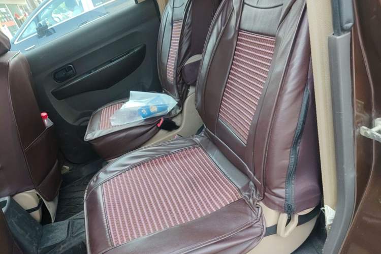 Used Wuling Hongguang 2014 1.5L S Standard Version Left Rear Seat