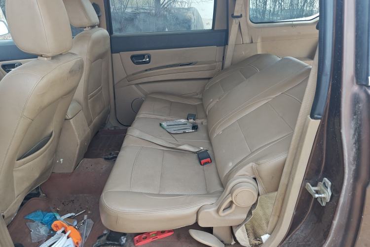 Used Wuling Hongguang 2014 1.5L S Luxury Model Left Rear Seat