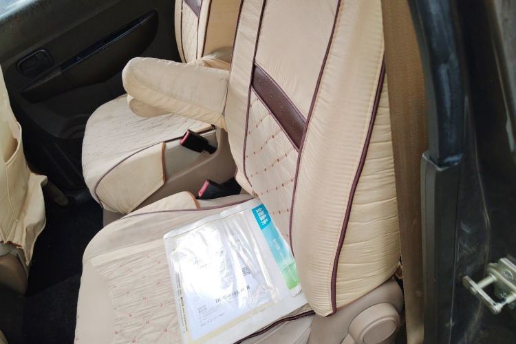 Used Wuling Hongguang 2014 1.5L S Standard Version Left Rear Seat