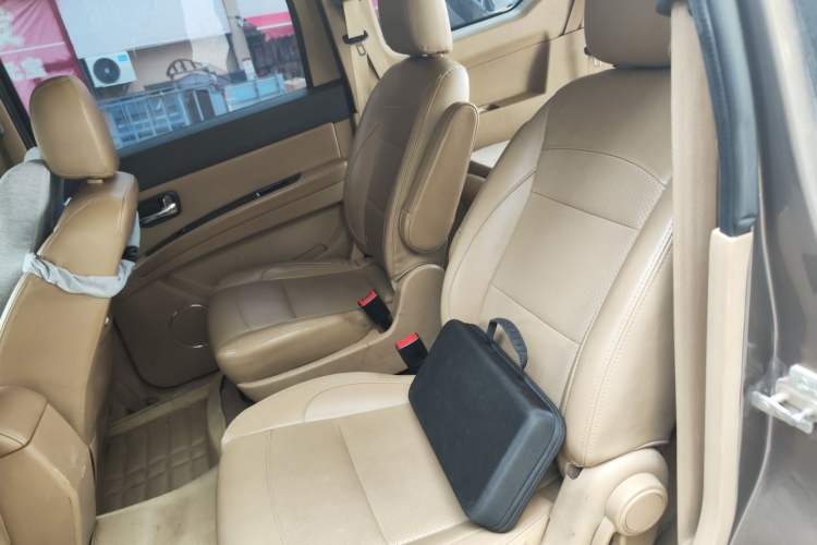 Used Wuling Hongguang 2014 1.5L S Luxury Model Left Rear Seat