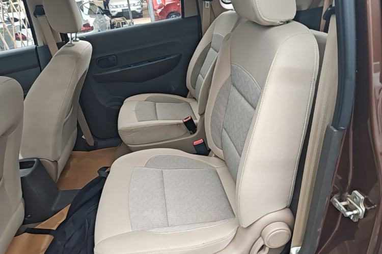 Used Wuling Hongguang 2014 1.5L S Standard Version Left Rear Seat