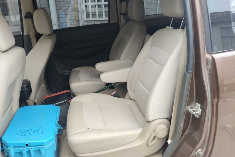 Used Wuling Hongguang 2014 1.5L S Standard Version Left Rear Seat