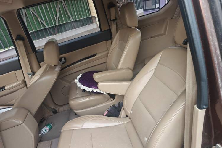 Used Wuling Hongguang 2014 1.2L S Standard Version China IV Standard Left Rear Seat