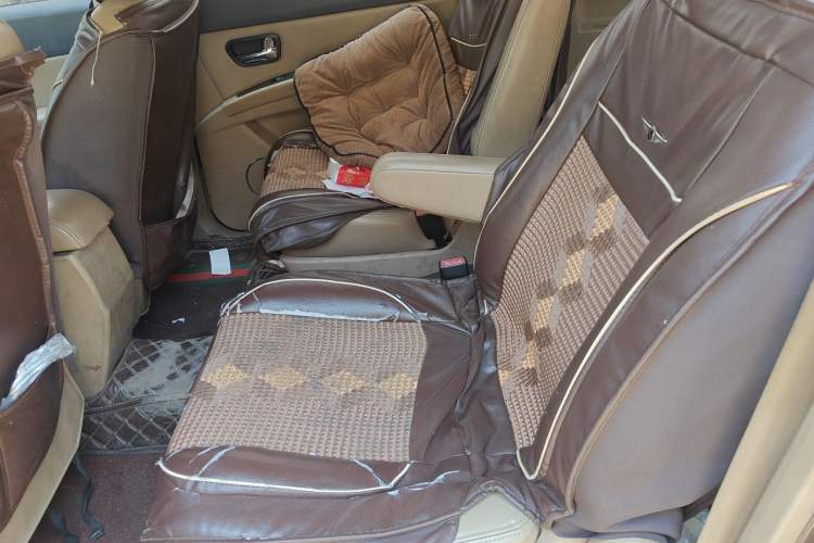 Used Wuling Hongguang 2014 1.2L S Comfort Model China IV Left Rear Seat