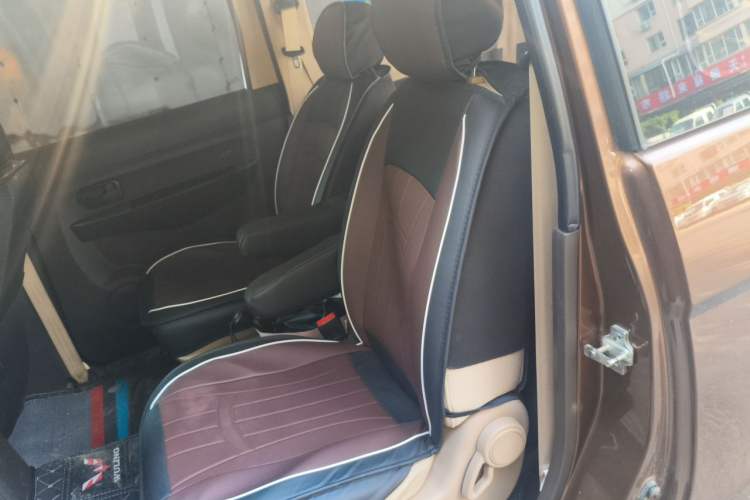 Used Wuling Hongguang 2014 1.5L S Standard Version Left Rear Seat