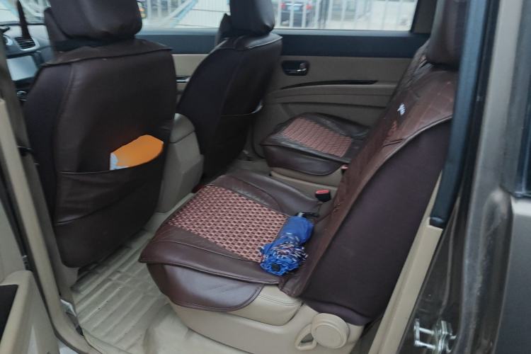 Used Wuling Hongguang 2014 1.5L S Luxury Model Left Rear Seat