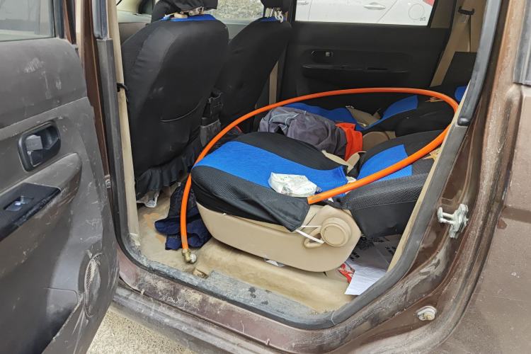 Used Wuling Hongguang 2014 1.5L S Standard Version Left Rear Seat