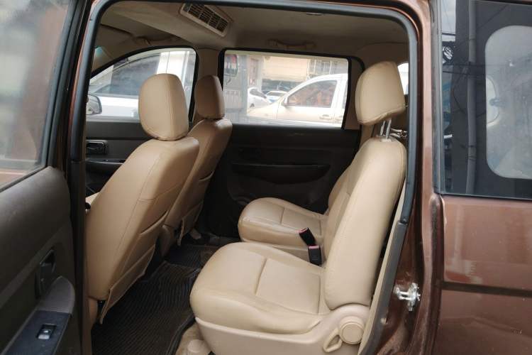 Used Wuling Hongguang 2014 1.5L S Standard Version Left Rear Seat