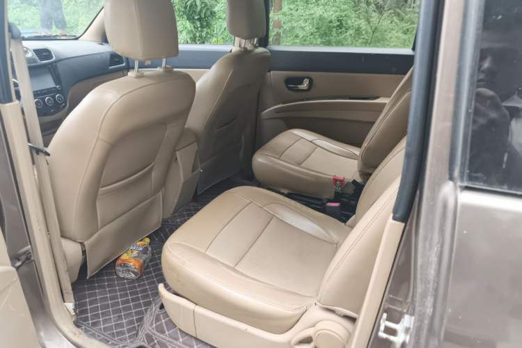 Used Wuling Hongguang 2014 1.5L S Comfort Model Left Rear Seat