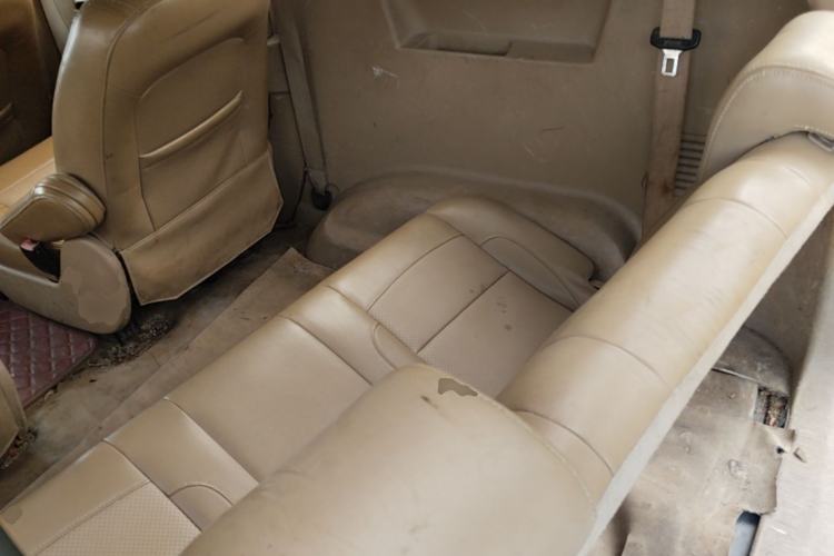 Used Wuling Hongguang 2014 1.5L S Comfort Model Left Rear Seat