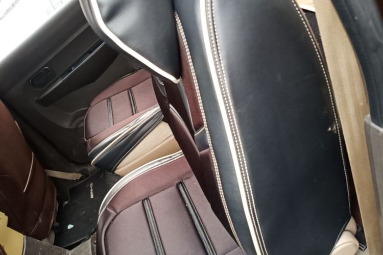 Used Wuling Hongguang 2014 1.5L S Standard Version Left Rear Seat