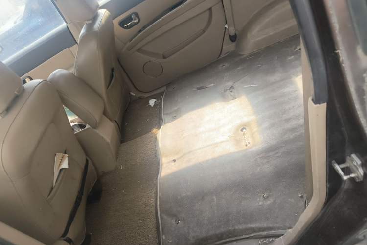 Used Wuling Hongguang 2014 1.2L S Comfort Model China IV Left Rear Seat