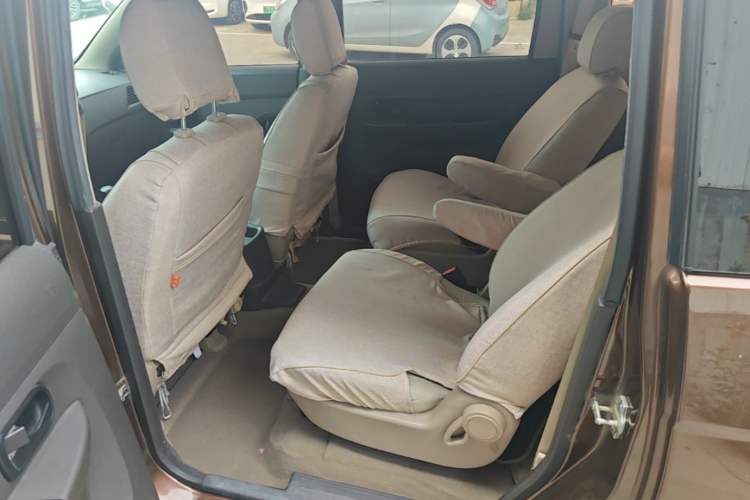 Used Wuling Hongguang 2014 1.5L S Standard Version Left Rear Seat