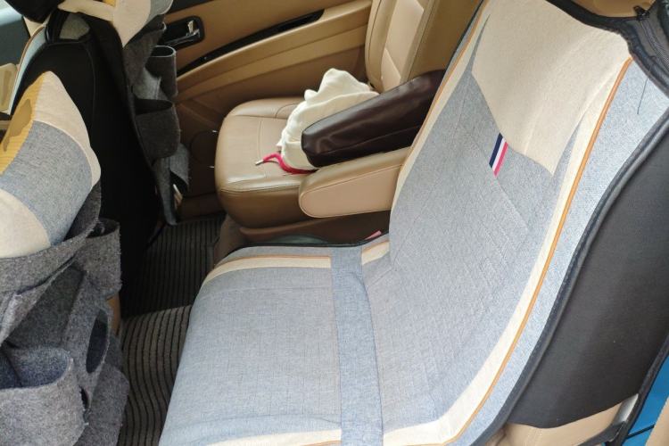 Used Wuling Hongguang 2014 1.5L S Luxury Model Left Rear Seat